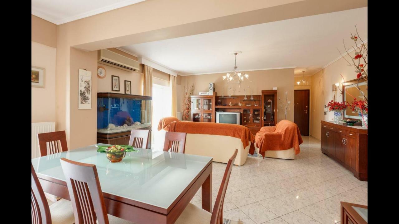 Third Floor Lux Apartment With Nice View Tesalonika Bagian luar foto